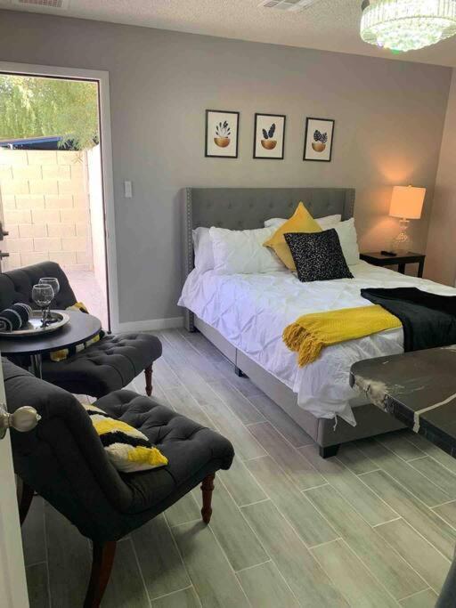 Charming Studio Overlooking The Pool. Phoenix Luaran gambar
